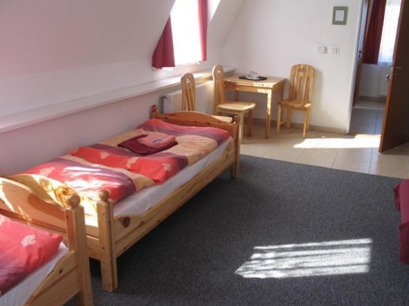 Pension Zlata Noha Bratislava Room photo
